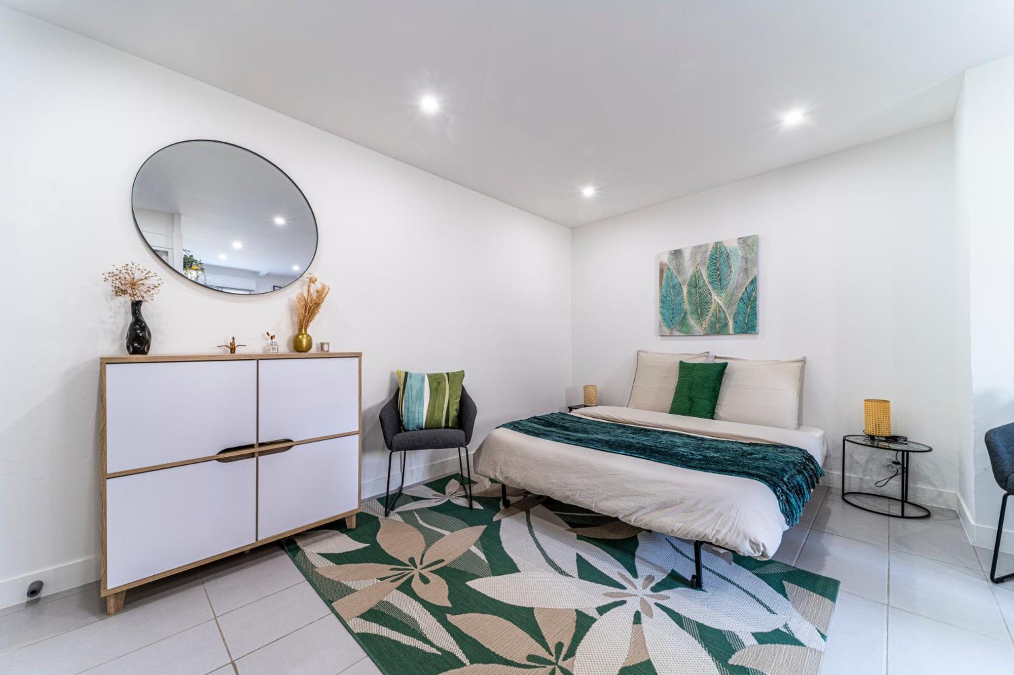 דירות Mons-en-Baroeul Le Cosy - Free Parking - Proche Gares Lille - Netflix - Wifi מראה חיצוני תמונה