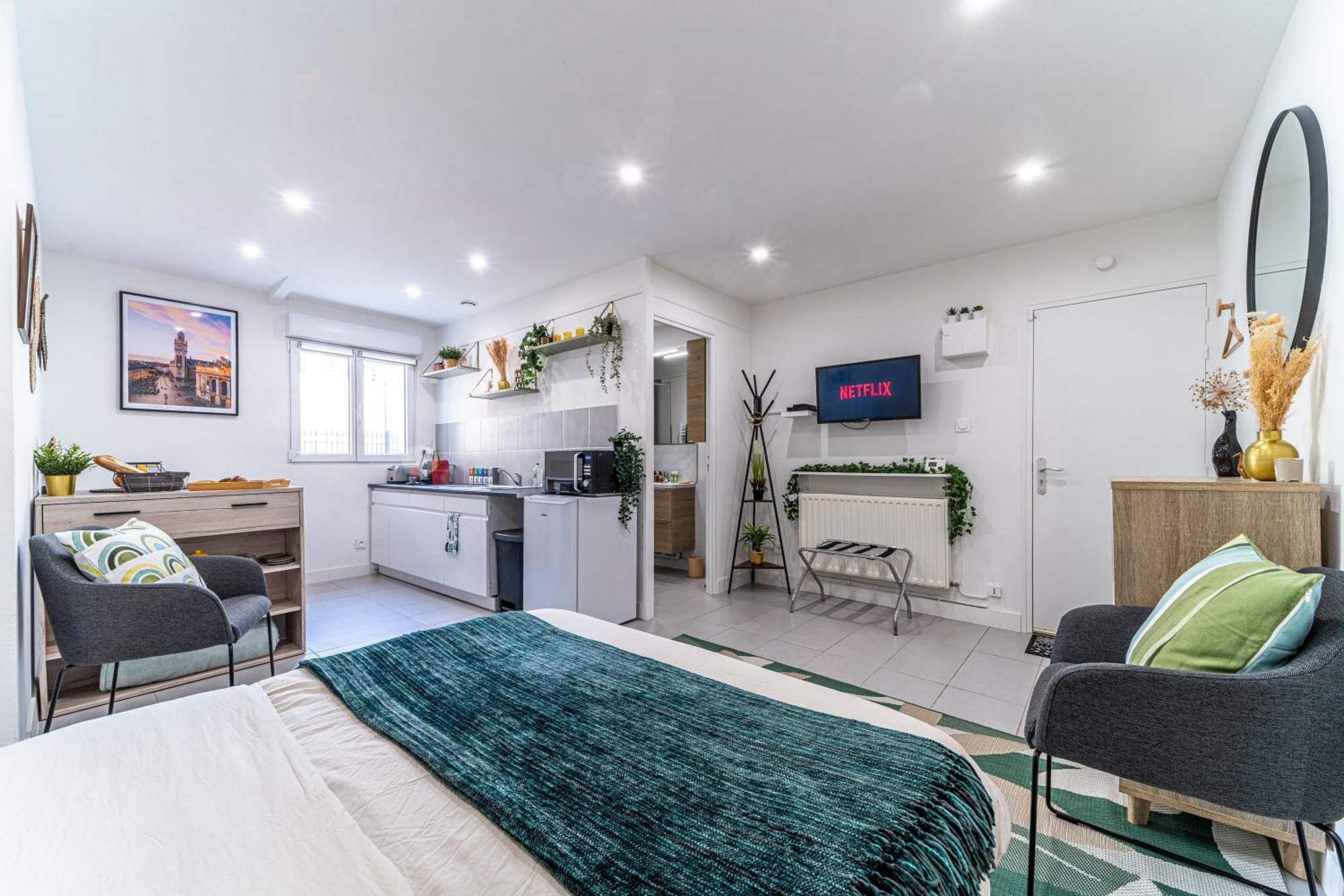 דירות Mons-en-Baroeul Le Cosy - Free Parking - Proche Gares Lille - Netflix - Wifi מראה חיצוני תמונה
